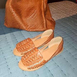 Womans leather sandals